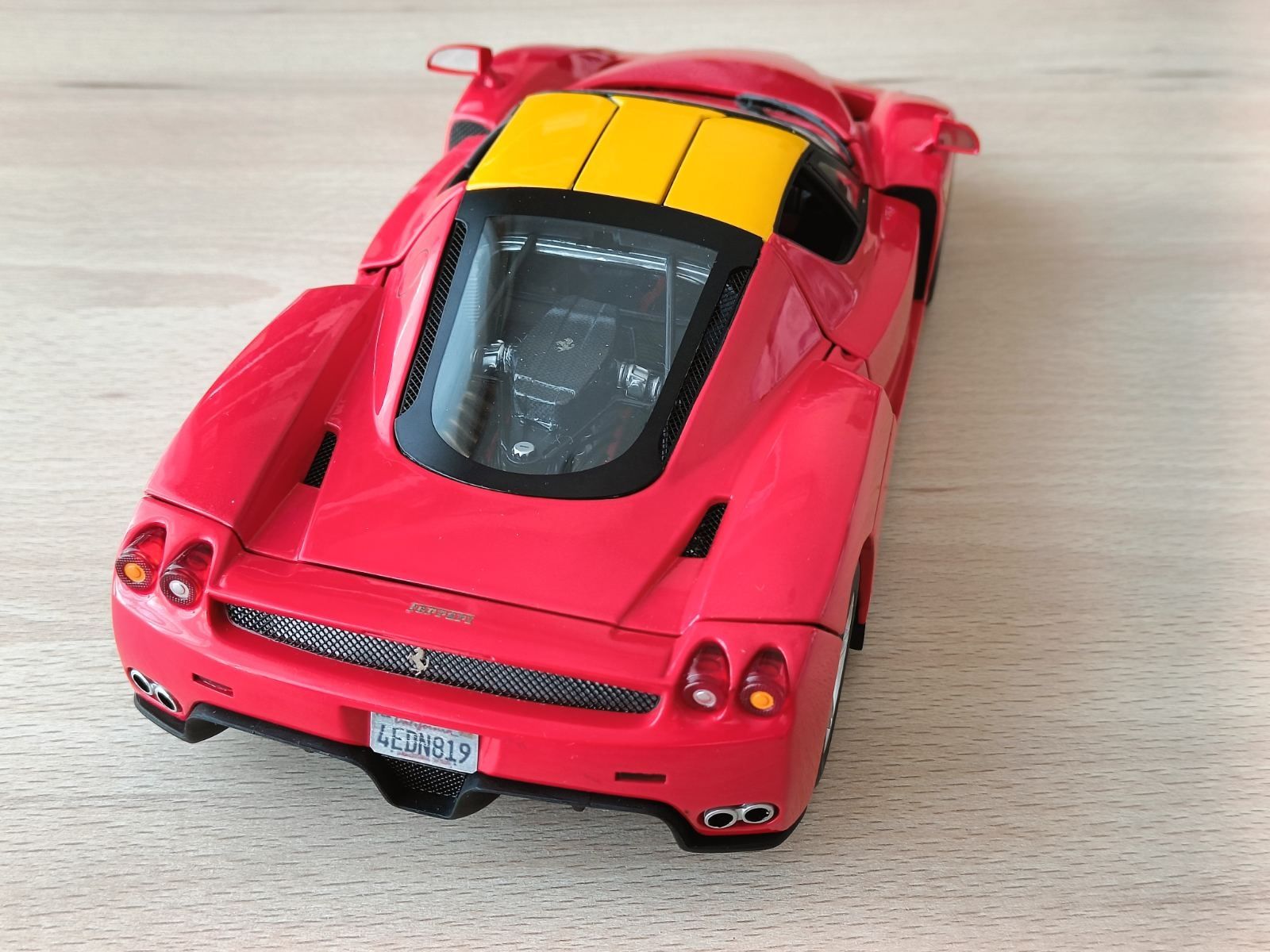 Ferrari Enzo, Hotwheels Elite 1:18
