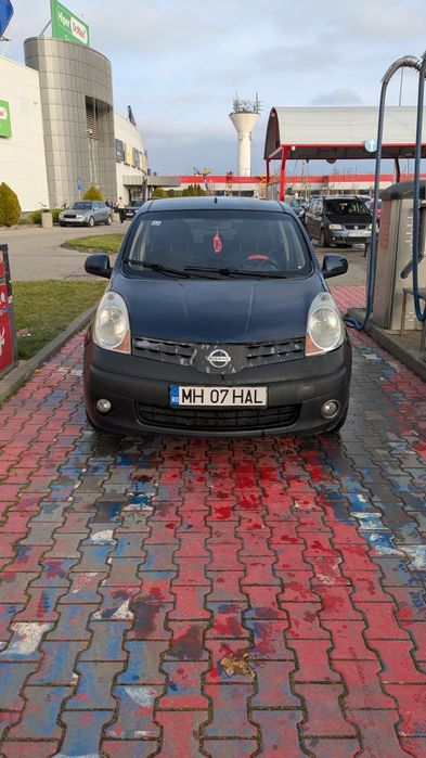 Vând nisan note 1 4 benzina