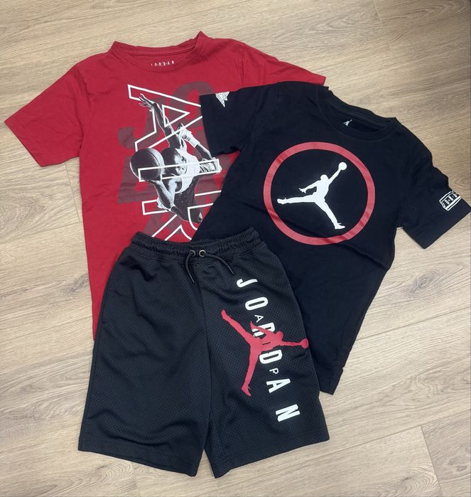 Спортни детдки екипи Nike и Adidas