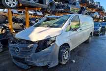 geamuri laterale aripa bara spate usa stanga dreapta spate stop oglinda alternator Mercedes Vito w447 motor 1.6cdi dezmembrez