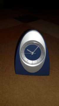 часовник настолен със секундарник и аларма