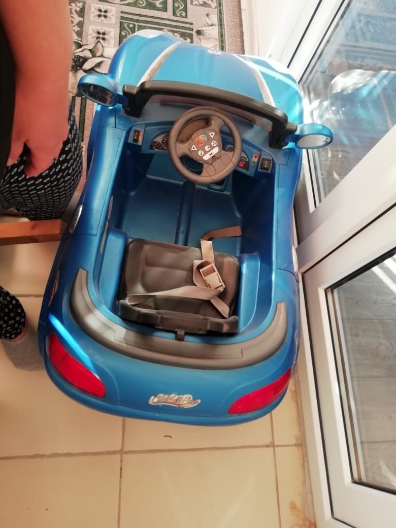 Детская автомобиль продаёться