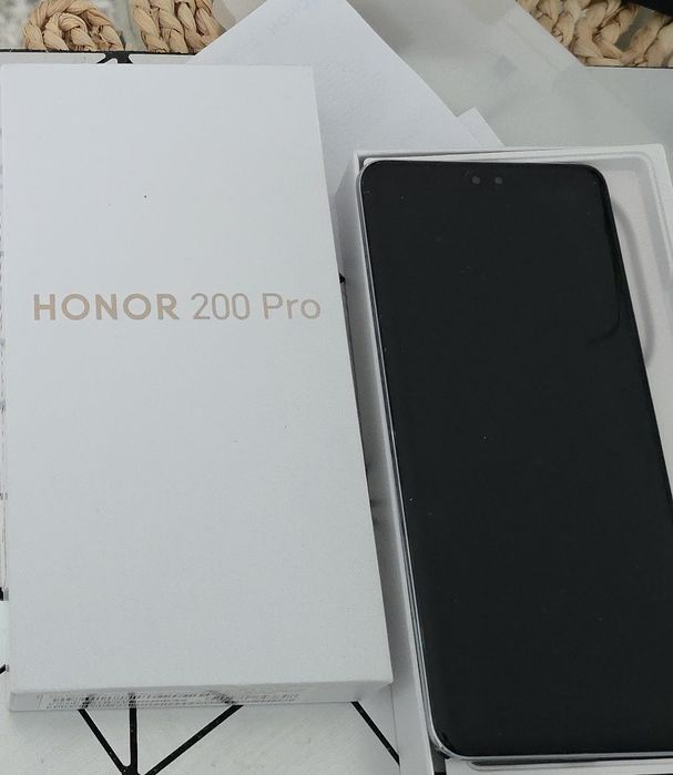 HONOR 200 Pro  бял с гаранция!