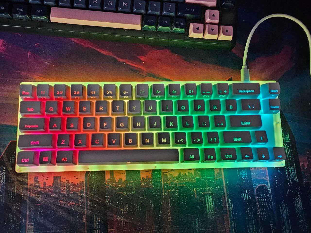 Механична RGB клавиатура за компютър 65% Womier Gateron Brown gaming