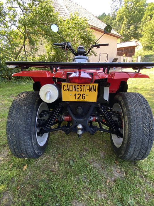 Vând atv Arctic Cat 300