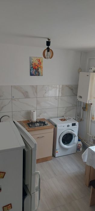 Inchiriez ap.1 camera garsoniera f.mare termen lung