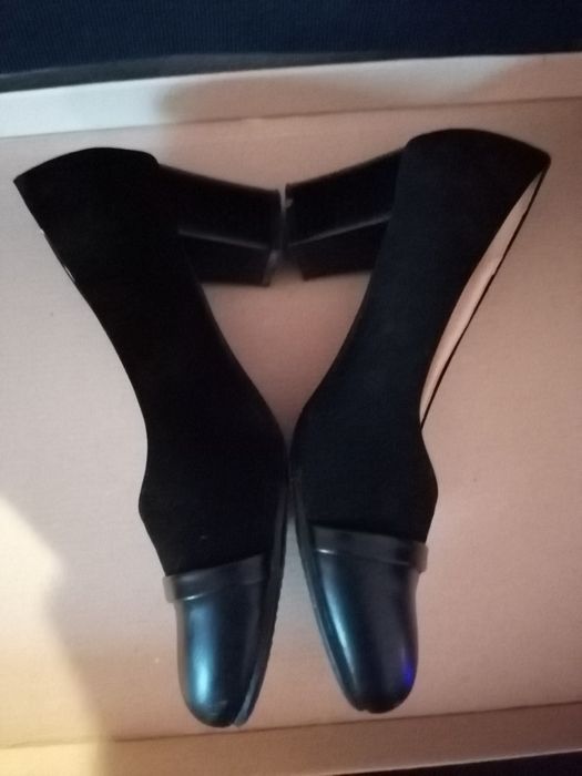 Официални дамски обувки черни велур с изкуствена кожа - номер 38