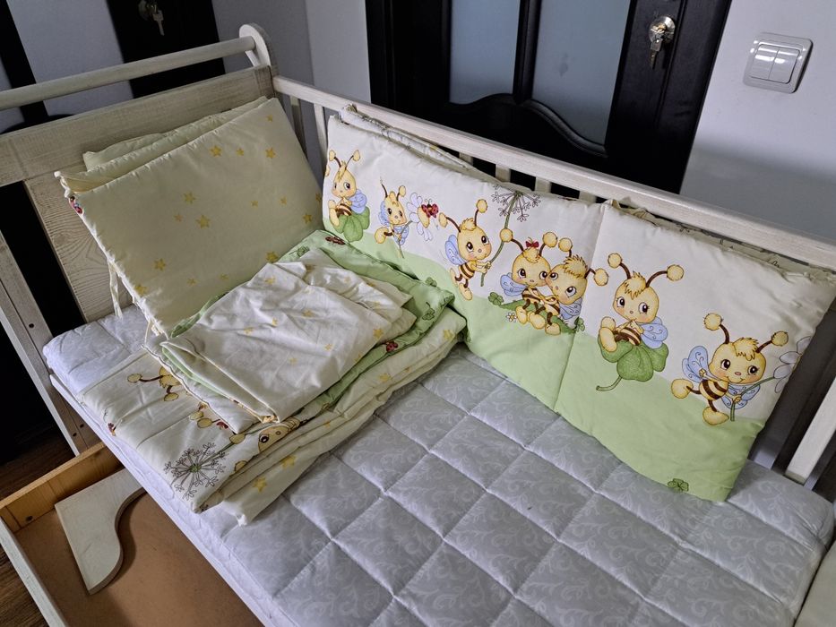 Pătuț bebeluși \ copii lemn masiv, saltea nuca de cocos, set lenjerie
