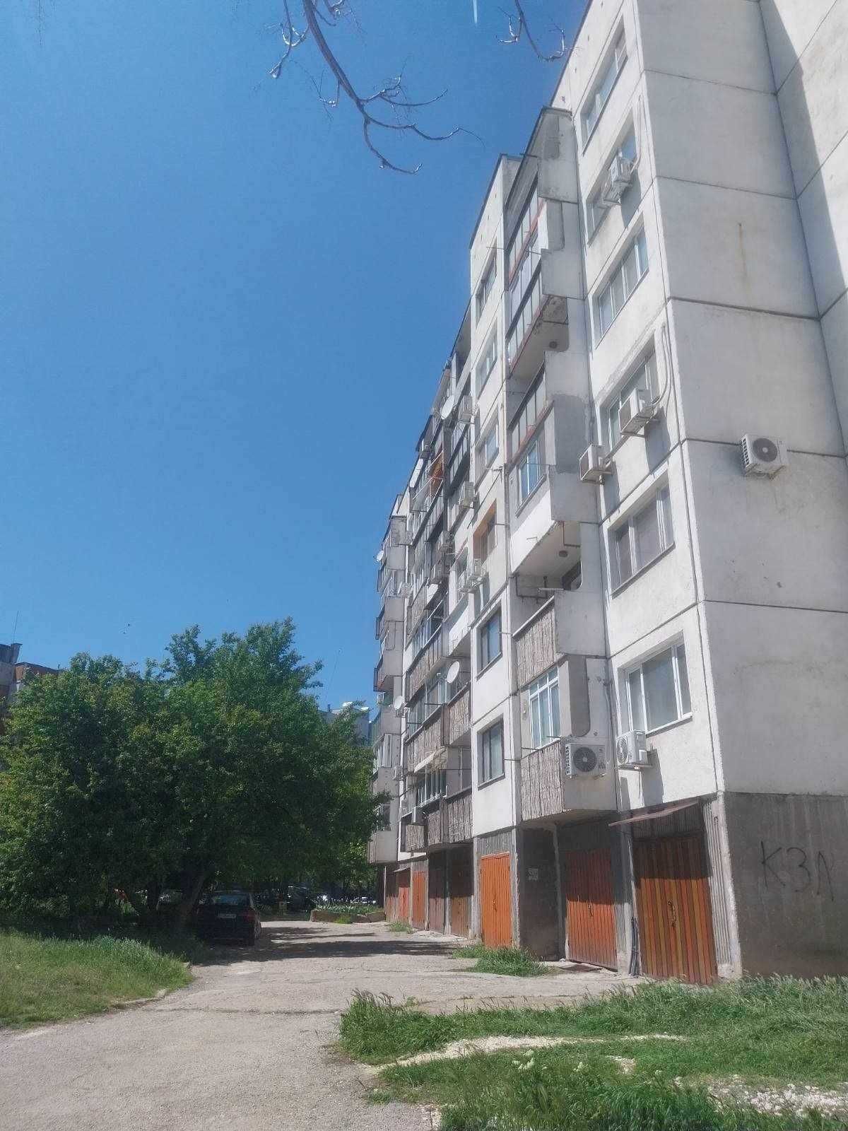 Апартамент 86квм Дружба 4,  етаж 6 (последен).