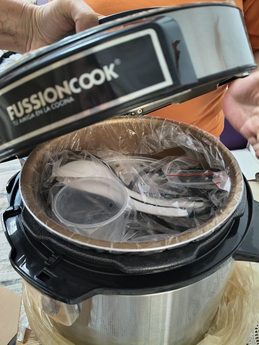 Oala presiune multicooker multifunctional 6L NOU