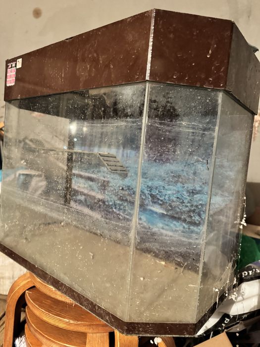 Аквариум для рыбок. Размер 50 литров