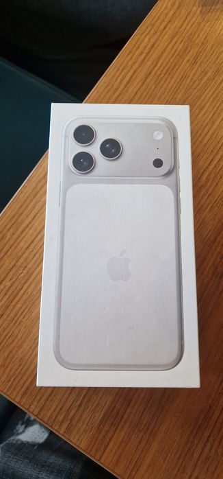 Iphone 17 pro max  512gb silver