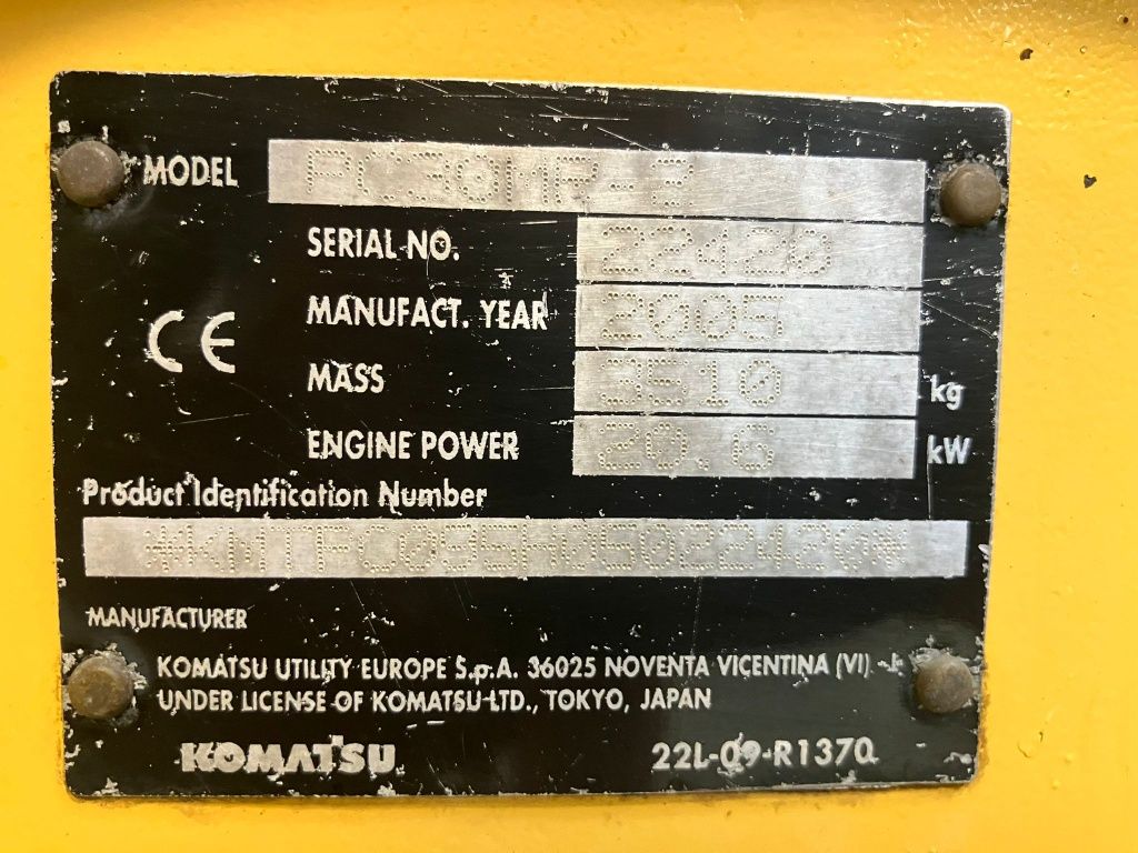 Багер Komatsu нов внос