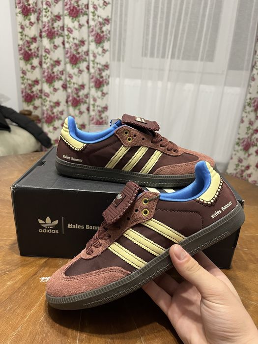 Papuci Adidas Wales Bonner