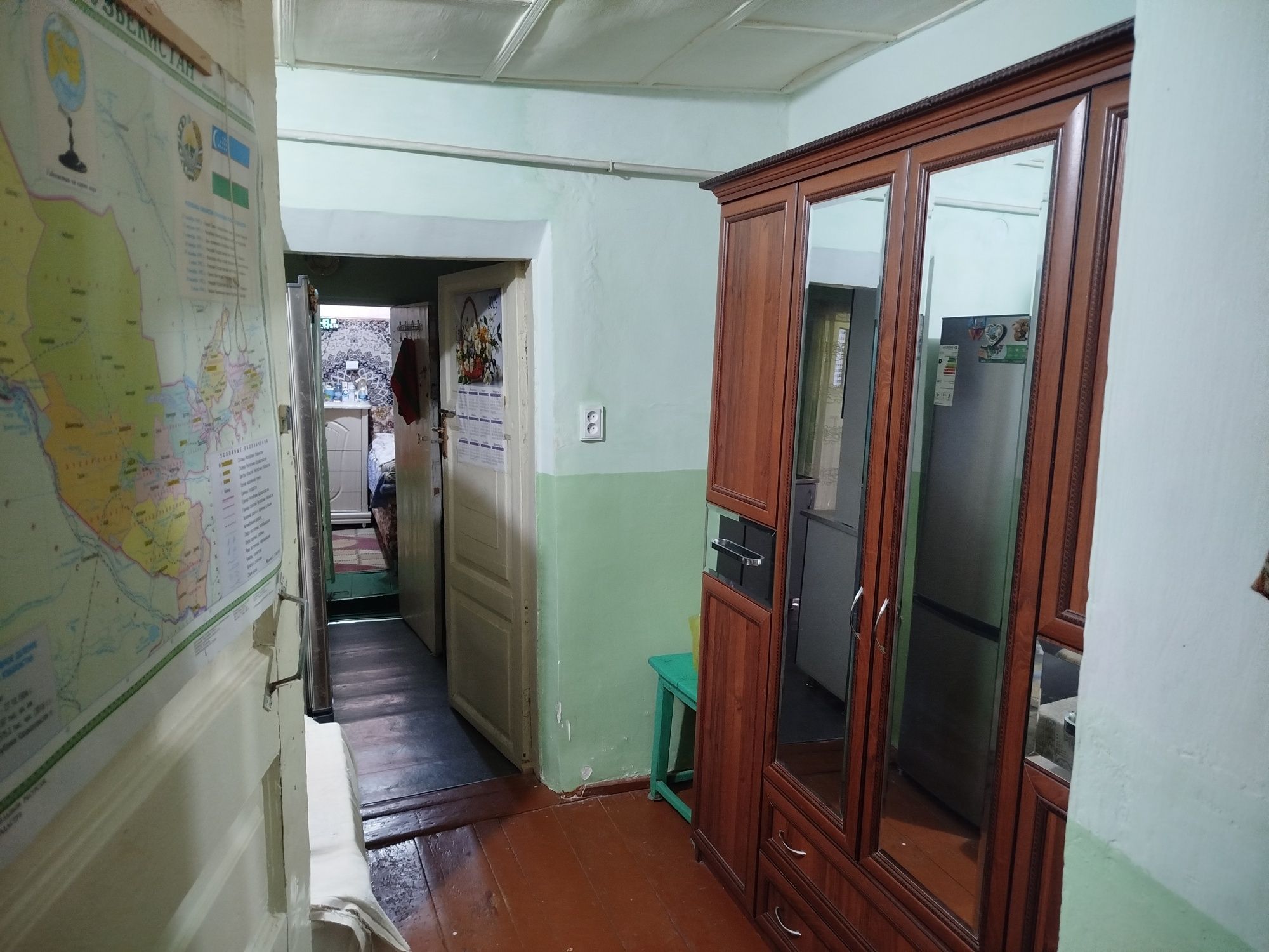 Продается дом в общем дворе