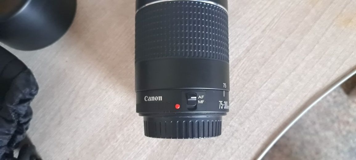 Объектив Canon EF 75-300mm f/4-5.6 III