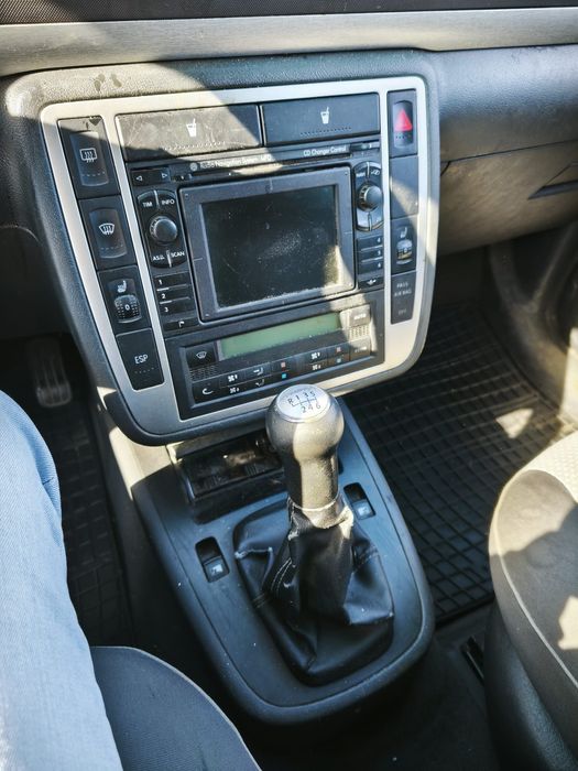 Vand vw sharan model freestyle 7 locuri, motor 2.0TDI , 140CP