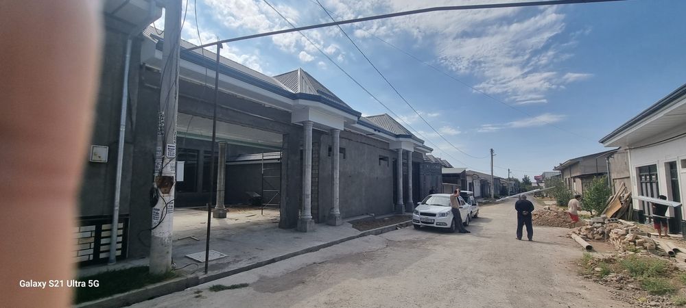 Уч кахрамон постидан отганда, обод махалласида  3 сотикли 2 та ёнма