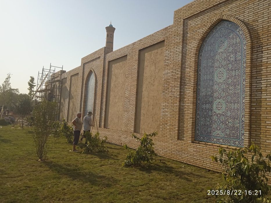 Кладка Облецовчни и Обычным Кирпича Балкона,Перегородка,Малярным Работ