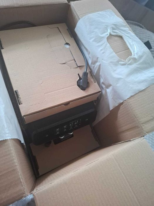 Filtrul de cafea automat Philips Series 1200 EP1220/00