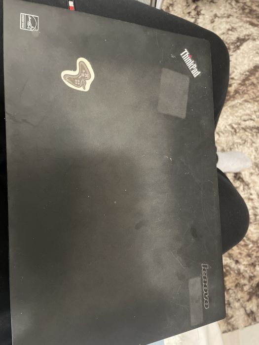 Лаптоп lenovo