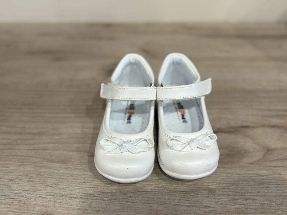 Официална рокля и обувки