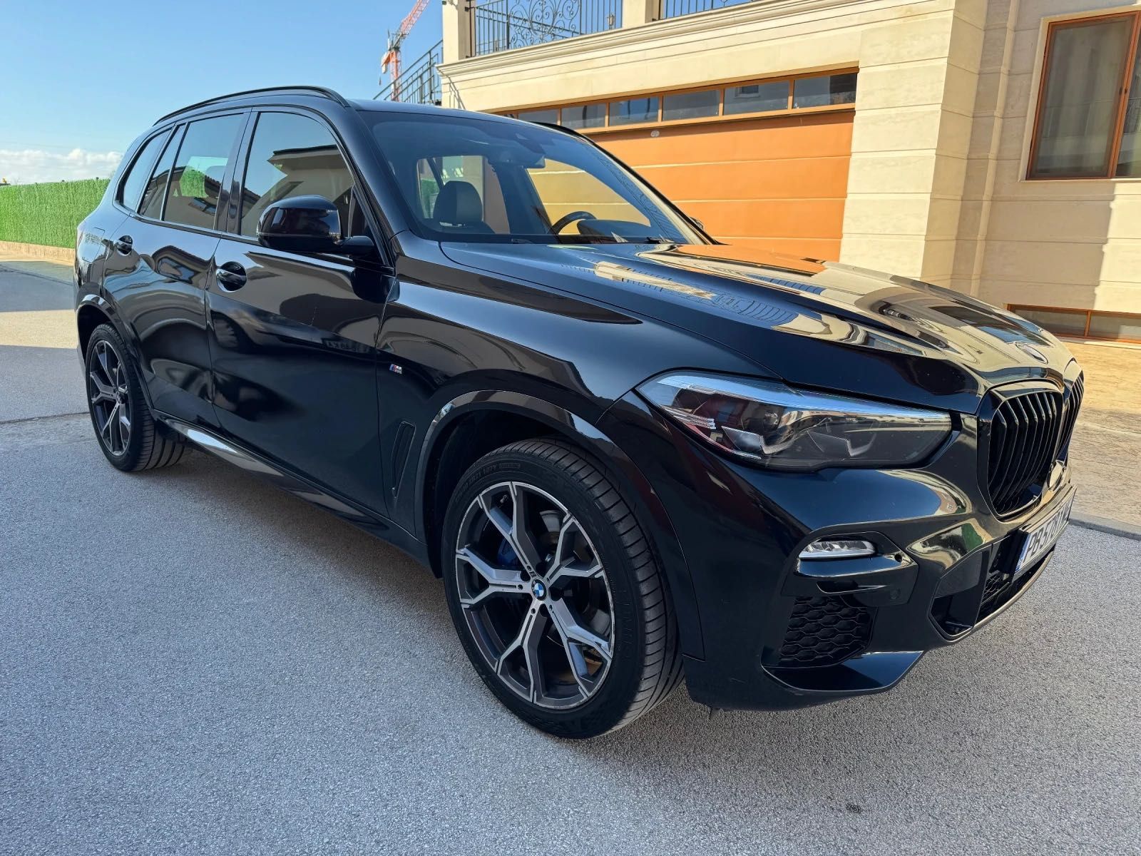 BMW X5 2021 г. - топ състояние (спешно)