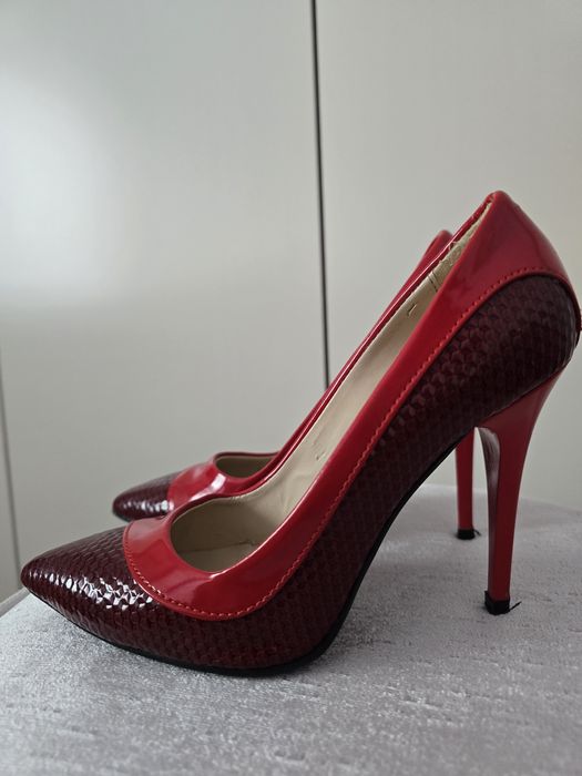 Червени обувки на висок ток PERLA BY SULI'S