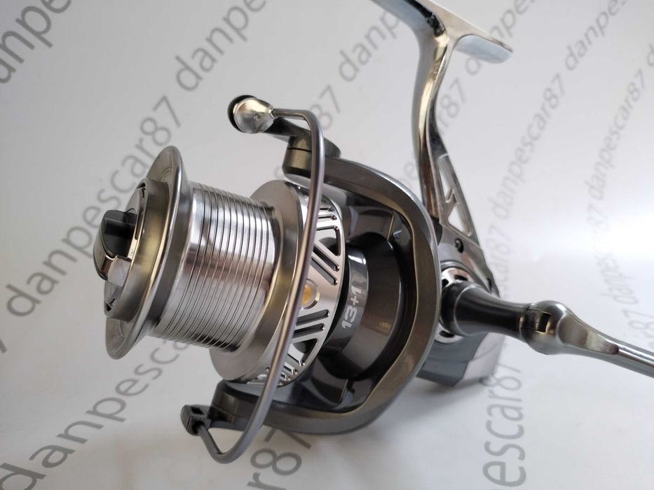 Mulineta CRAP SAIMINO JS10000 Long Cast Capacitate: 0,40mm/240m