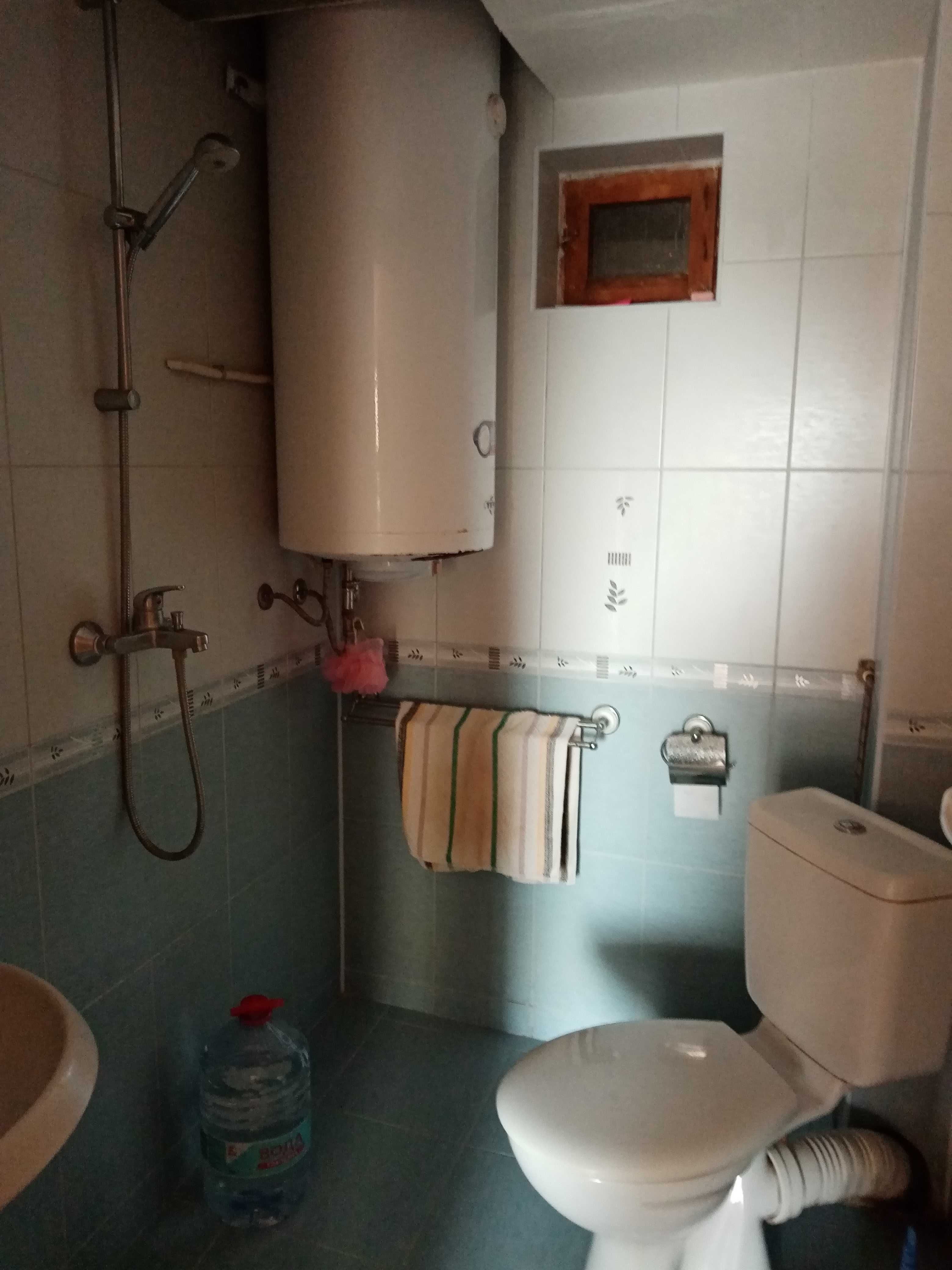Продавам къща с. Близнаци