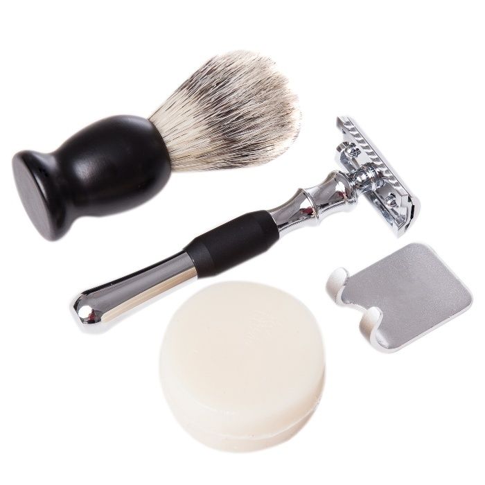 Cadou Set barbierit aparat clasic + pamatuf bursuc