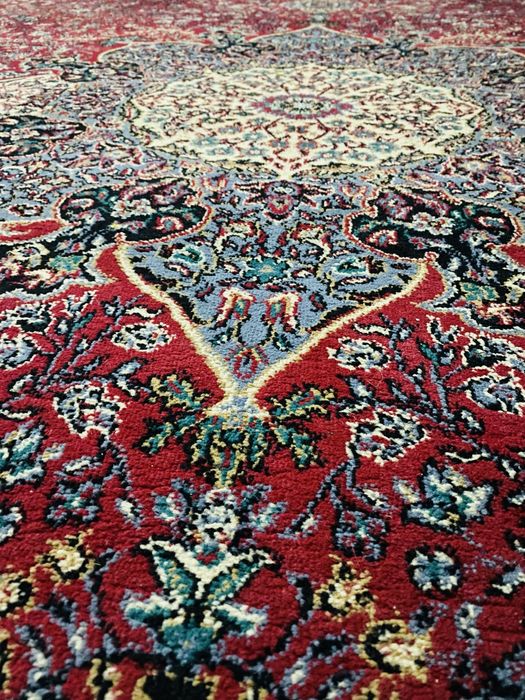 Turkiyani Gilami Holati Zor Kelib Bemalol korib olorasila 4/5 gilam