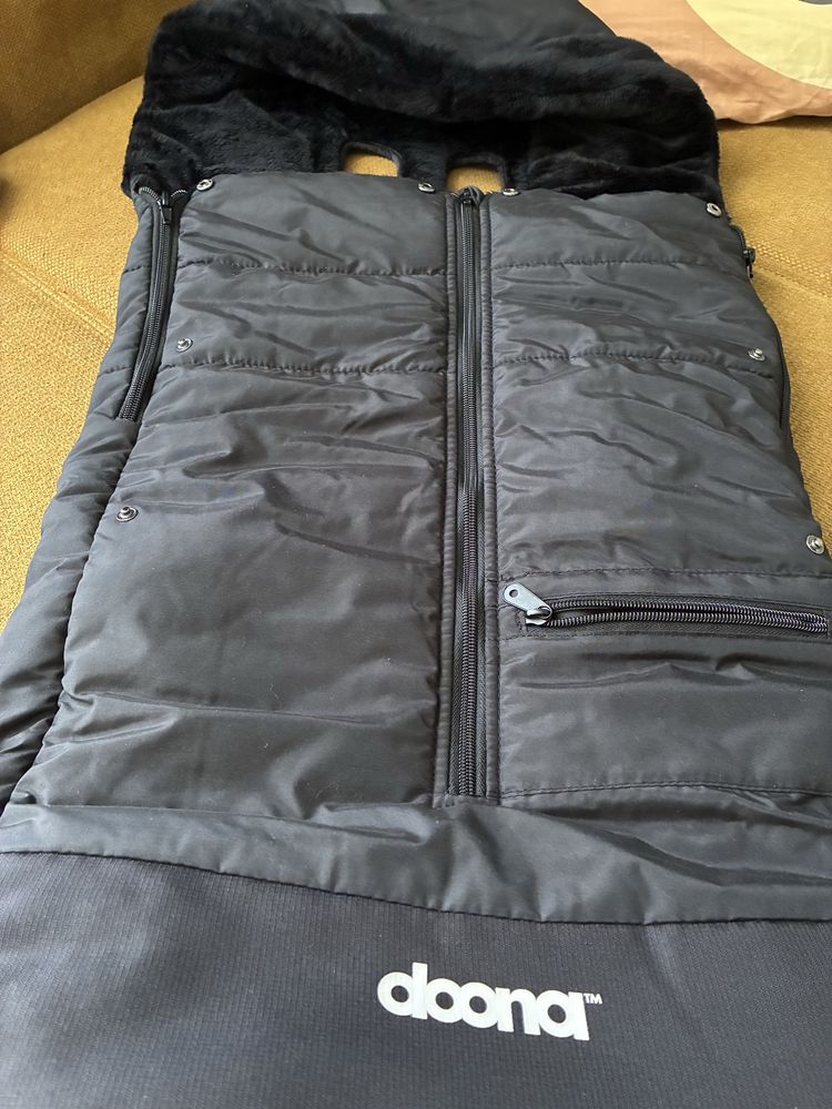 Стол за кола и количка Doona