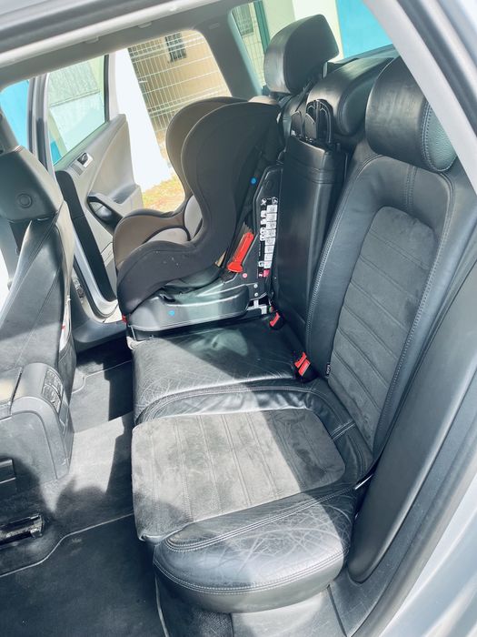 Продавам Volkswagen Passat B6