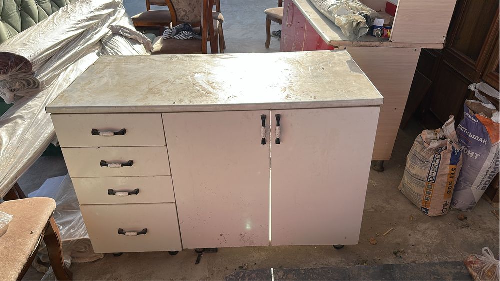 Прода кухонный гарнитура