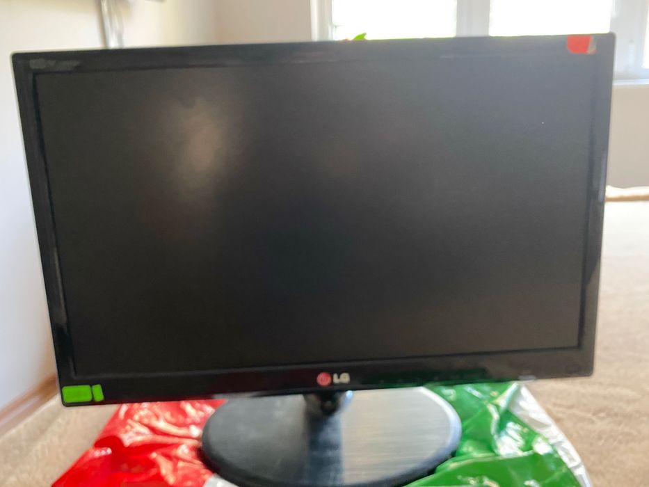 Телевизор статичен LG