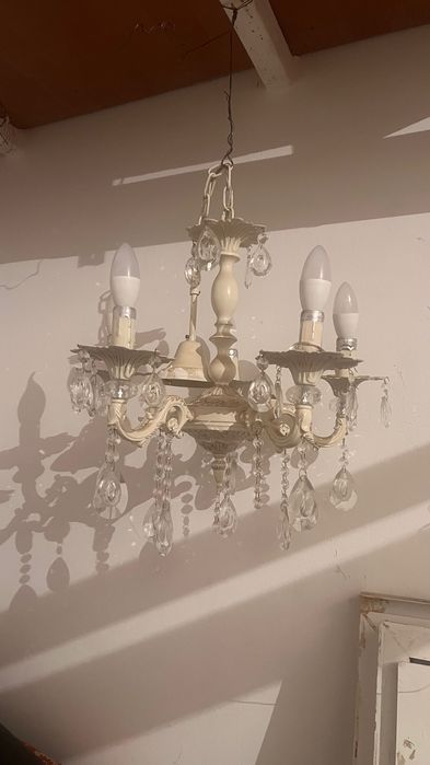 Люстра сатылады !