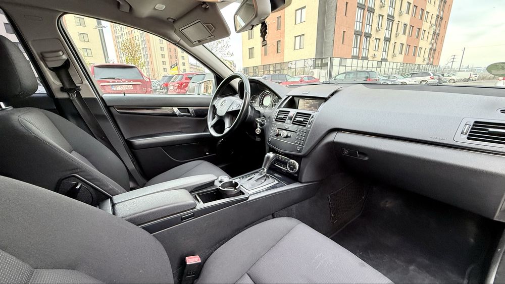 Mercedes c200 w204 an 2009 Automat