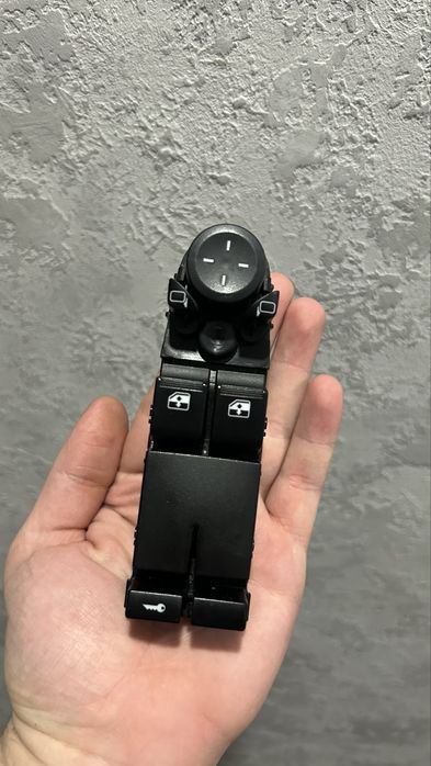 Блок стеклоподъемников приора 1