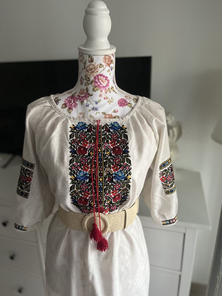 Rochie din in, tunică, ie impecabilă