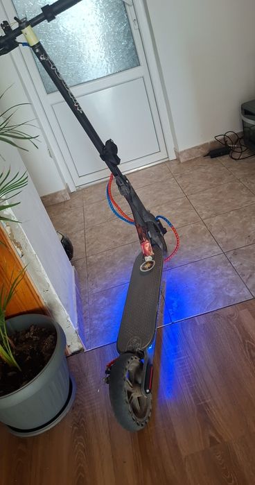 Vând trotineta xiaomi m 365 mijia