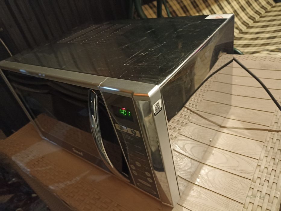 Cuptor cu microunde și grill Smad inox