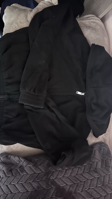 Черен суичър hm и анцуг champion s