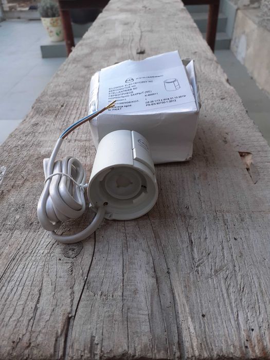 Задвижки 8бр.и2 бр. Колектори за подово