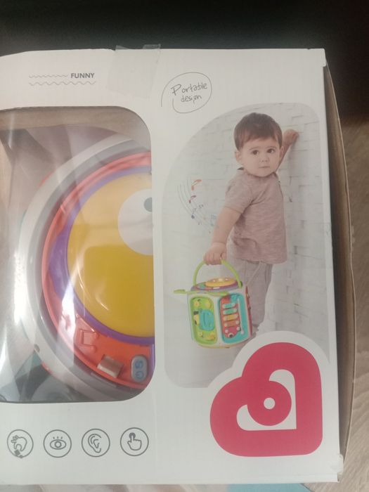 Музыкальная, развивающая  игрушка