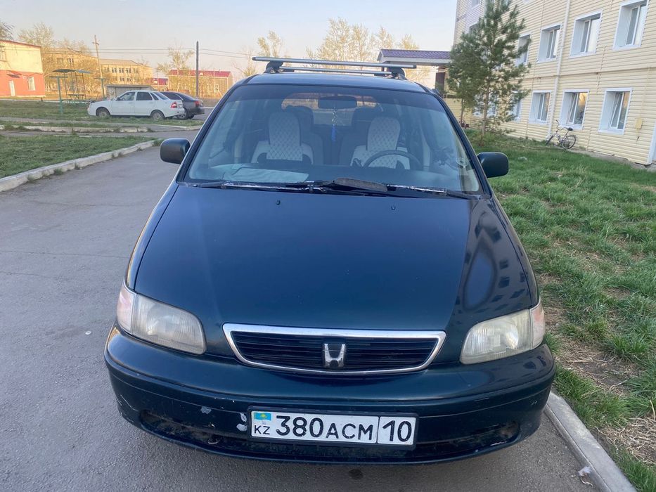 Продам машину Хонда Шатл