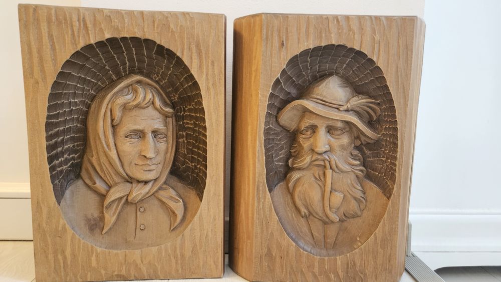 Două tablouri sculptate în lemn masiv vintage