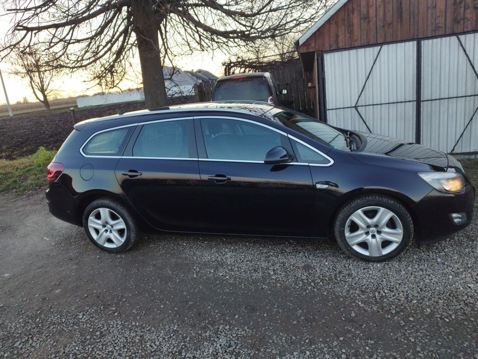 Opel Astra j sport tourer