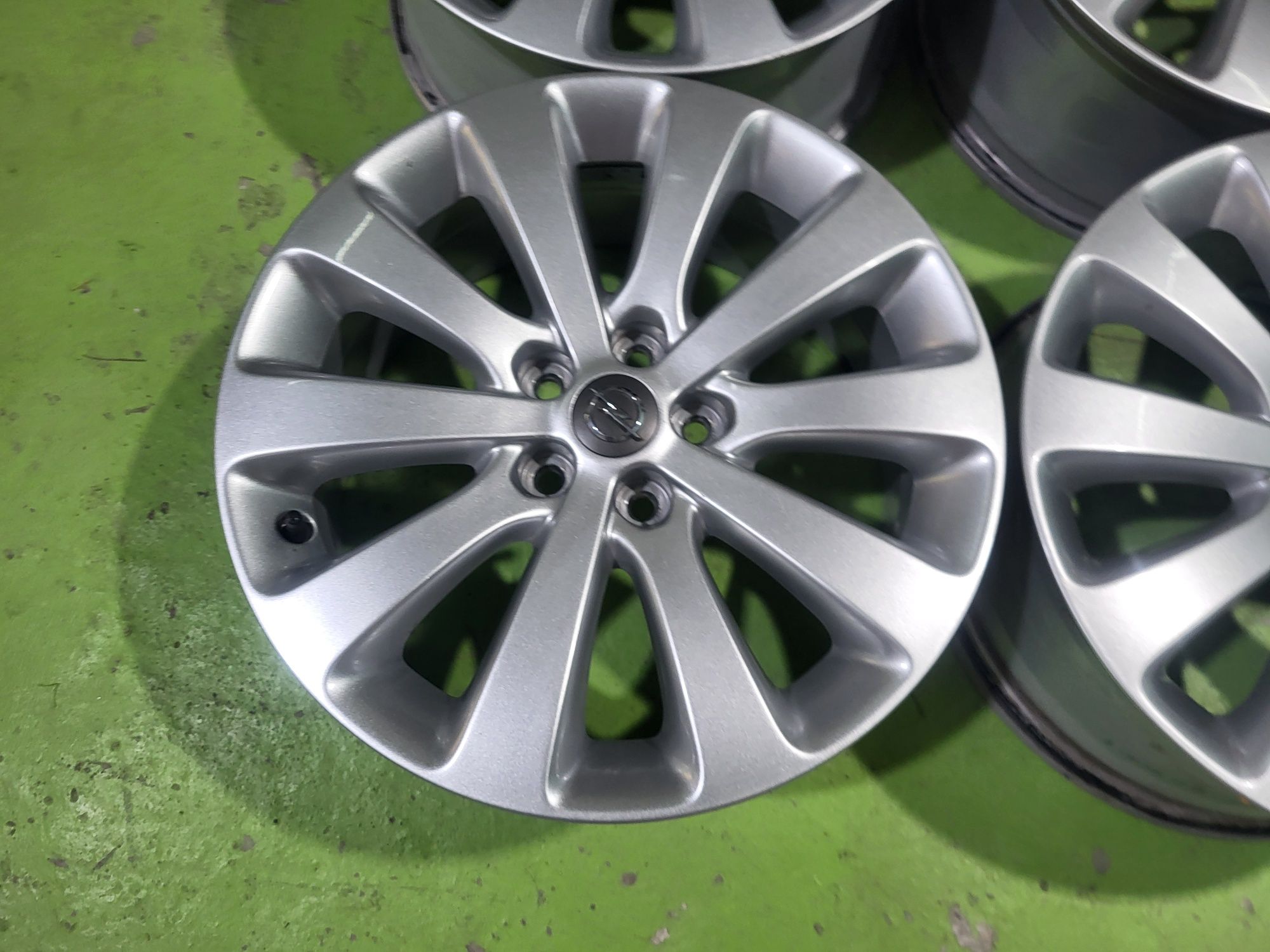 17 5x105 Opel лети джанти 5х105 опел