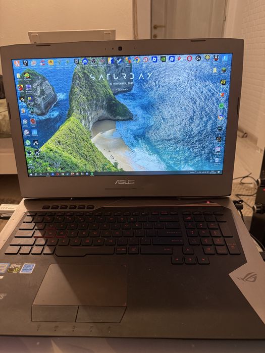 Vand laptop gaming asus rog urgent !!!